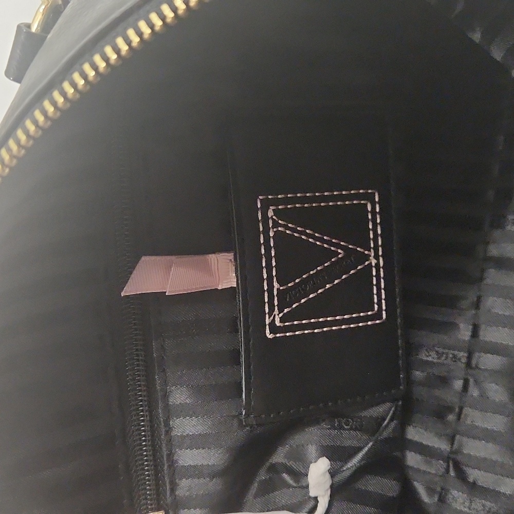 Victorias Secret Black Slouchy Studded Crossbody Bag. Size 8.9"x5.1" - Picture 6 of 6